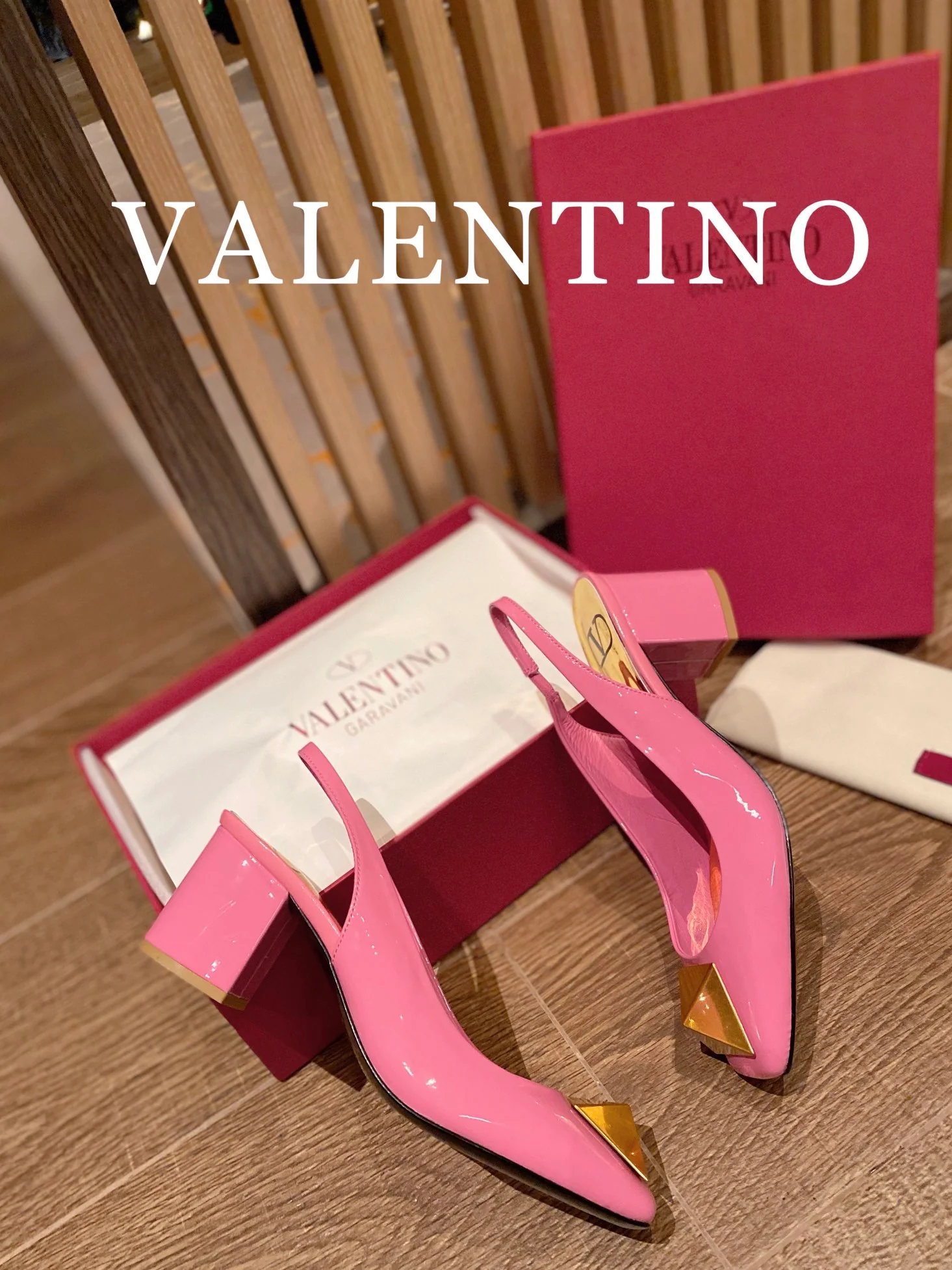 Valentino - Розовые туфли на массивном каблуке с квадратным носком