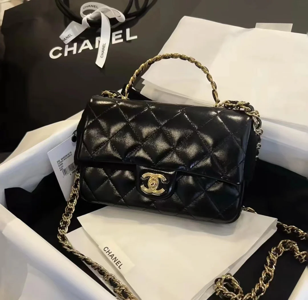 Ручка сумки Chanel 23a CF со стразами - черная