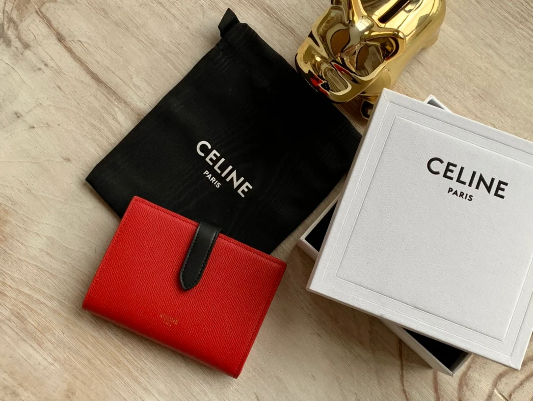 Кошелек Celine Strap из зернистой телячьей кожи - 4 шт.
