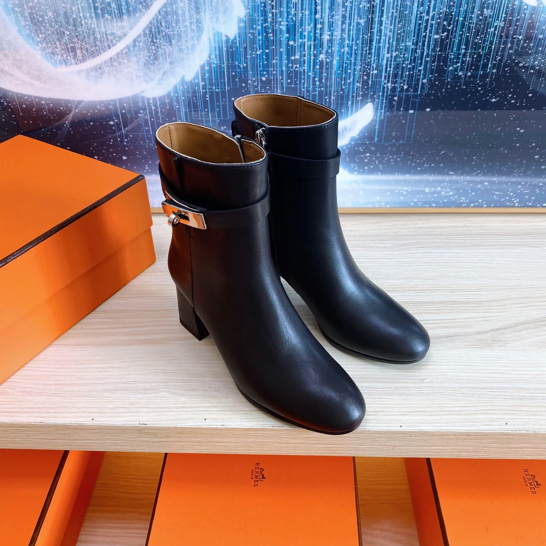 Hermes - Стильные сапоги из телячьей кожи - Черные