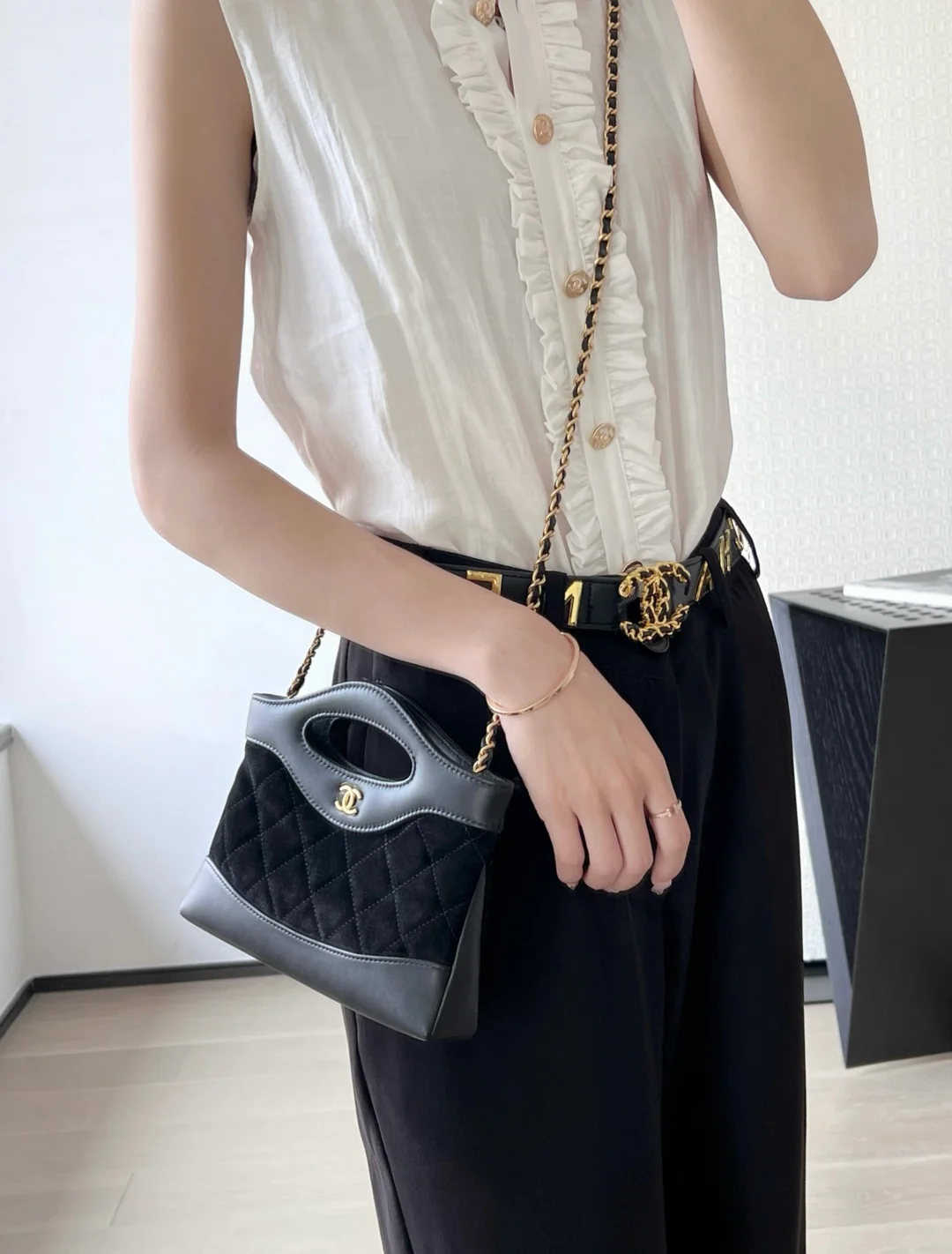 Сумка Chanel 25p nano31, замша, черная.