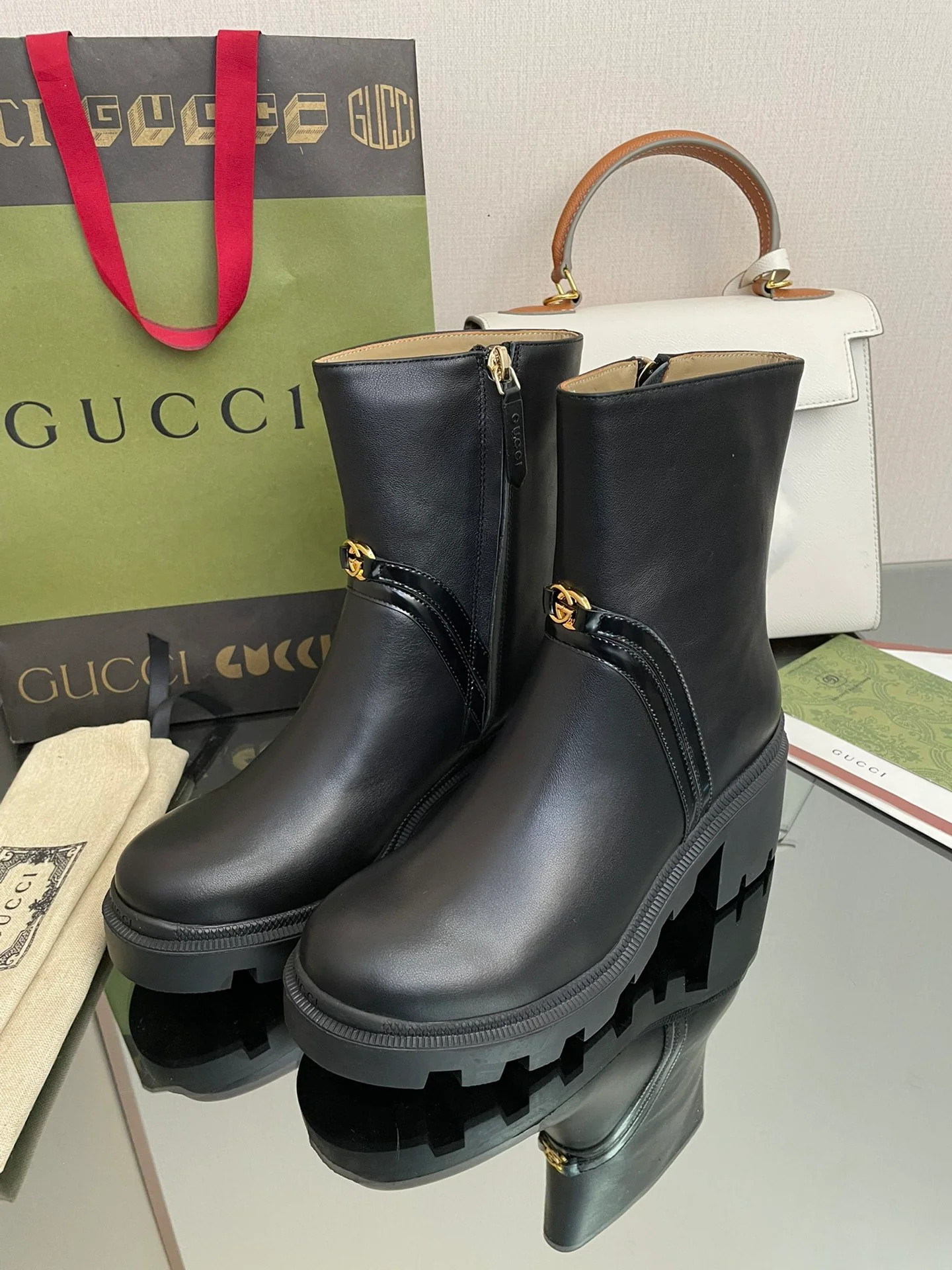 Gucci - Ботинки на платформе до середины икры - Черные