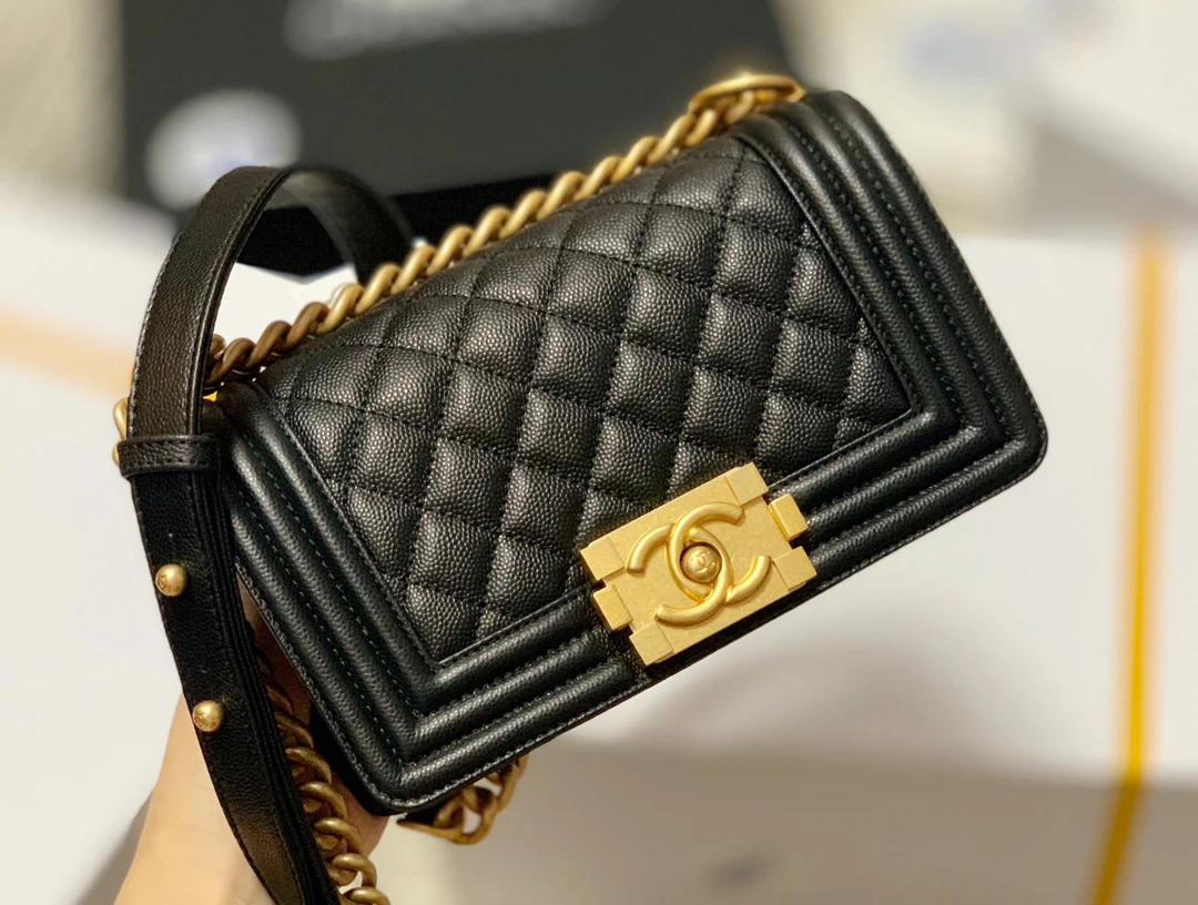 Chanel-boy-20cm-27