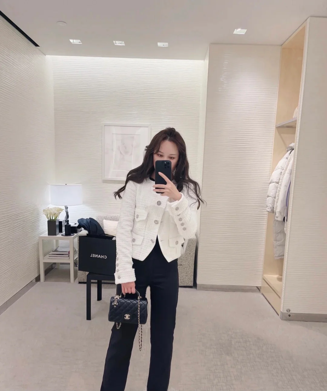 Коллекция Chanel Весна/Лето 2022 - Сумка-клапан на запястье - Овечья кожа