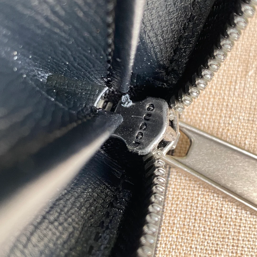 Gucci 男款拉链长夹