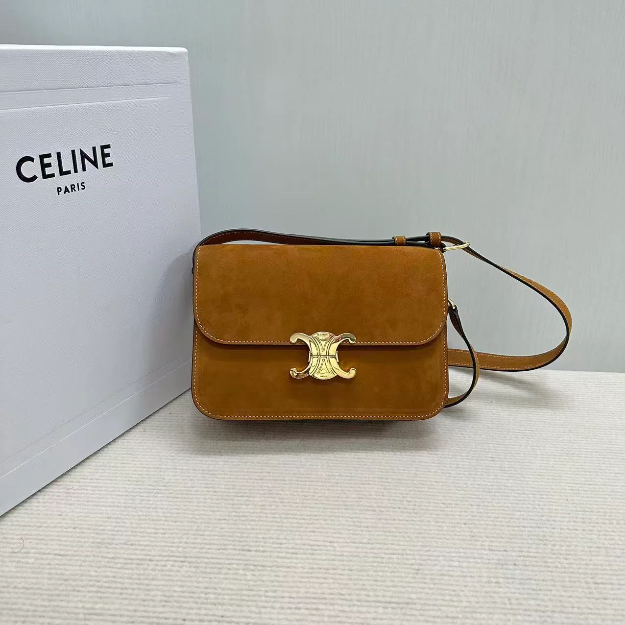 Celine Triomphe - Новая классика - Большой размер - Современный ретро-стиль 