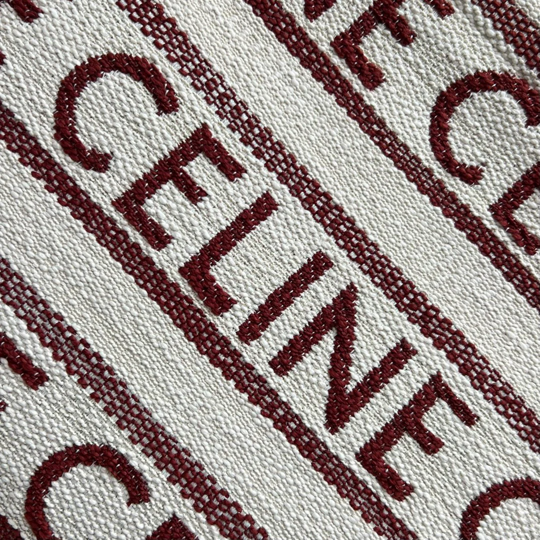 Сумка-шоппер Celine Cabas Thais с принтом - большая, бело-красная.