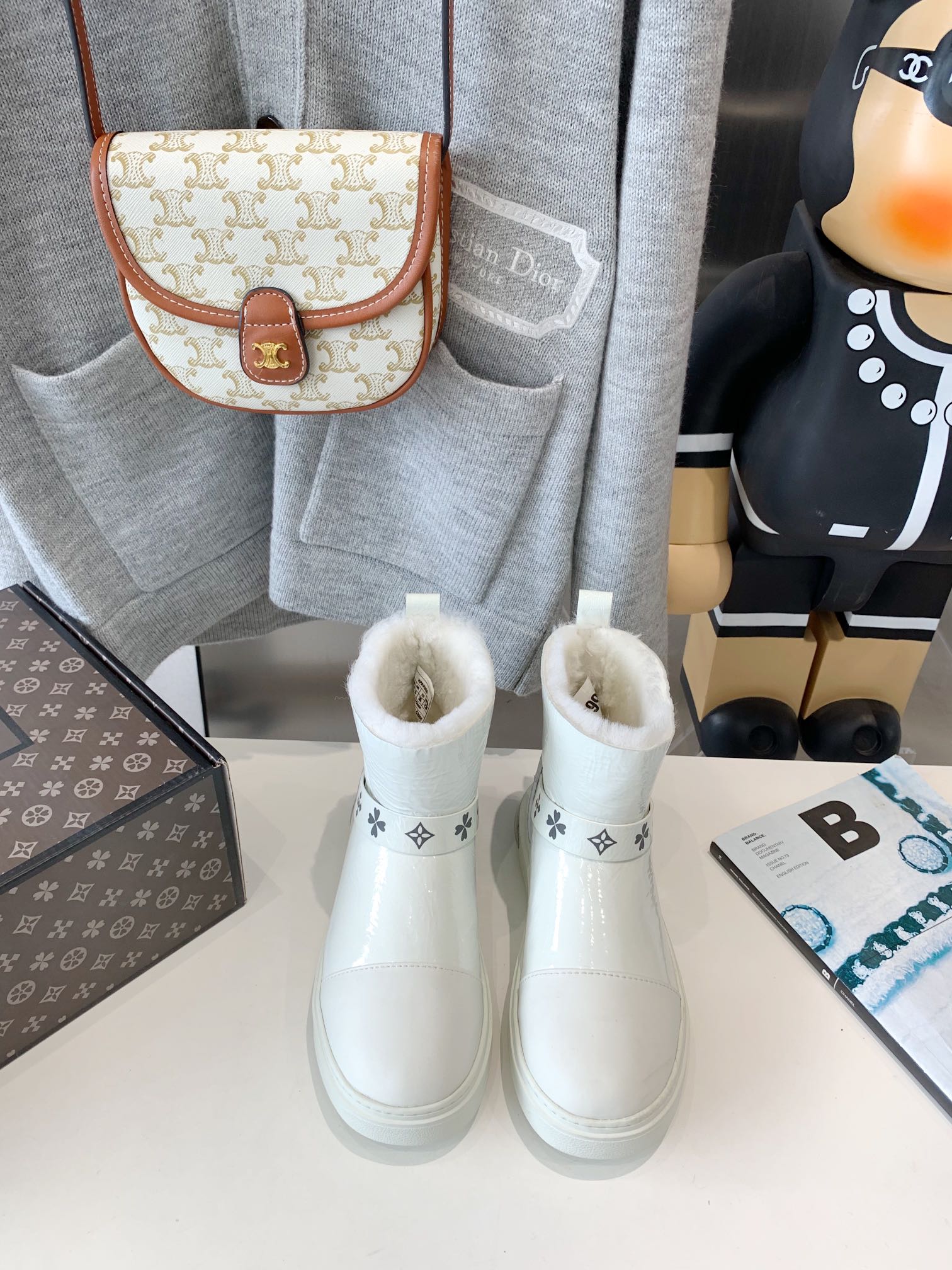 Снежные ботинки LV