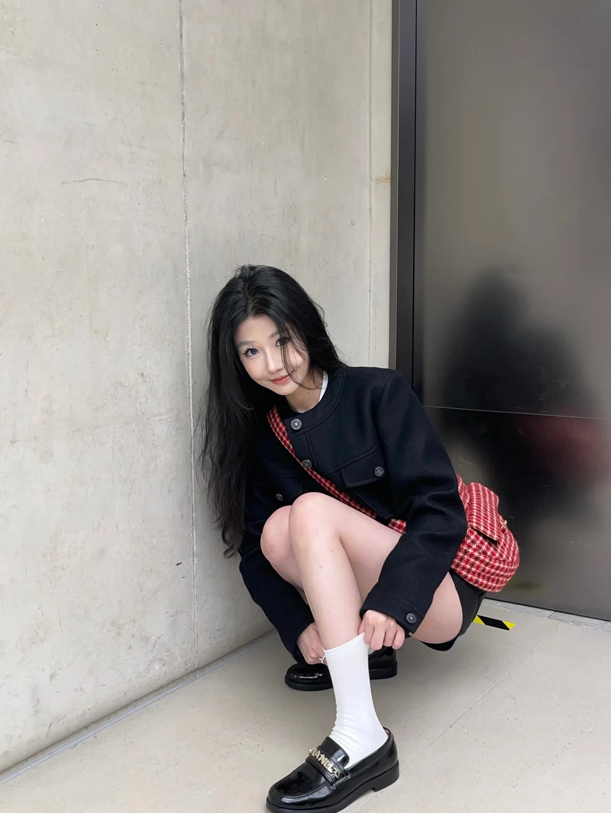 Сумка-хобо Chanel-Plover в красную клетку, полумесяц