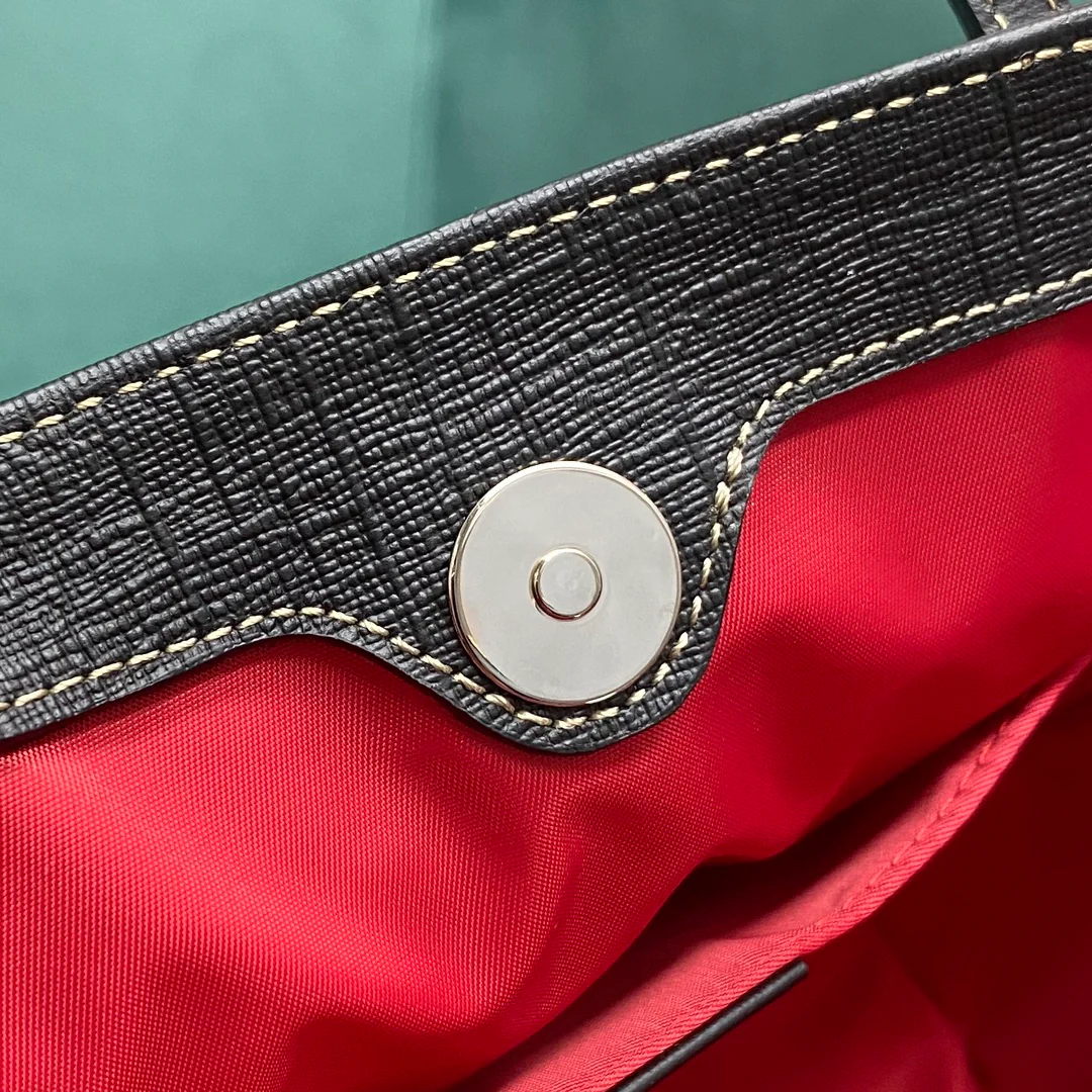 Детская сумка-тоут Gucci с рисунком божьей коровки.