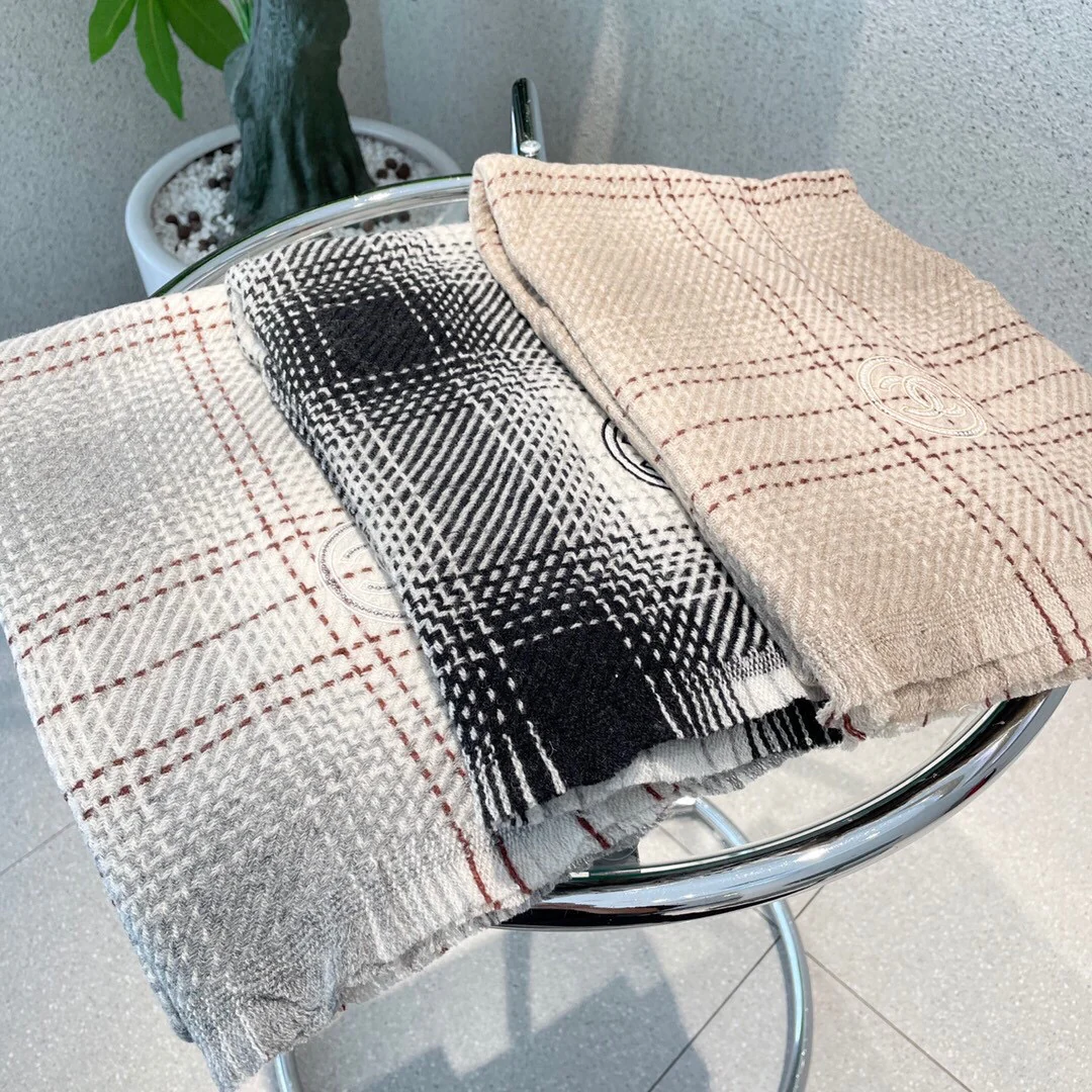 Шарф Chanel в клетку - 70 см - 200 см - 100% кашемир