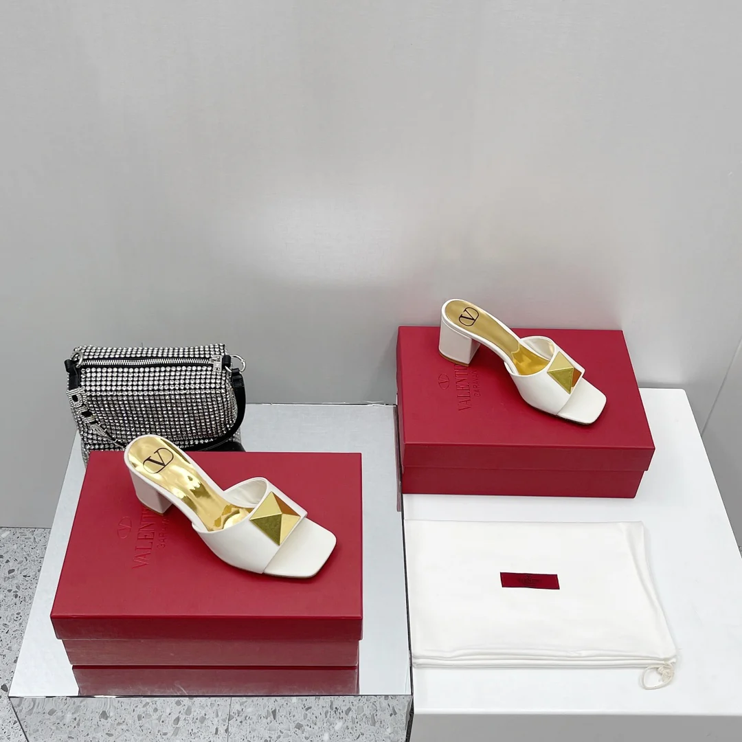 Тапочки Valentino на толстом каблуке