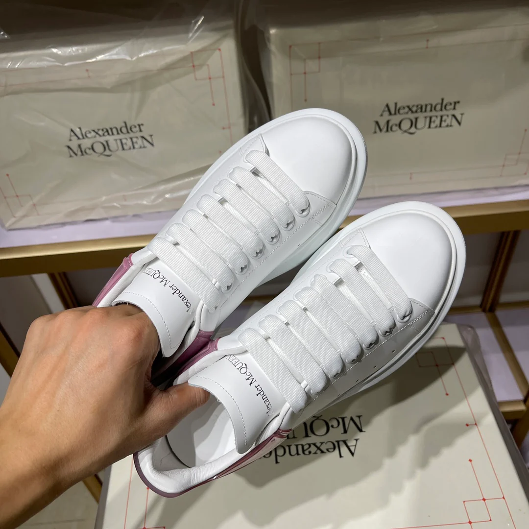 Классические белые кроссовки McQueen - унисекс - фиолетовый каблук - премиум-версия