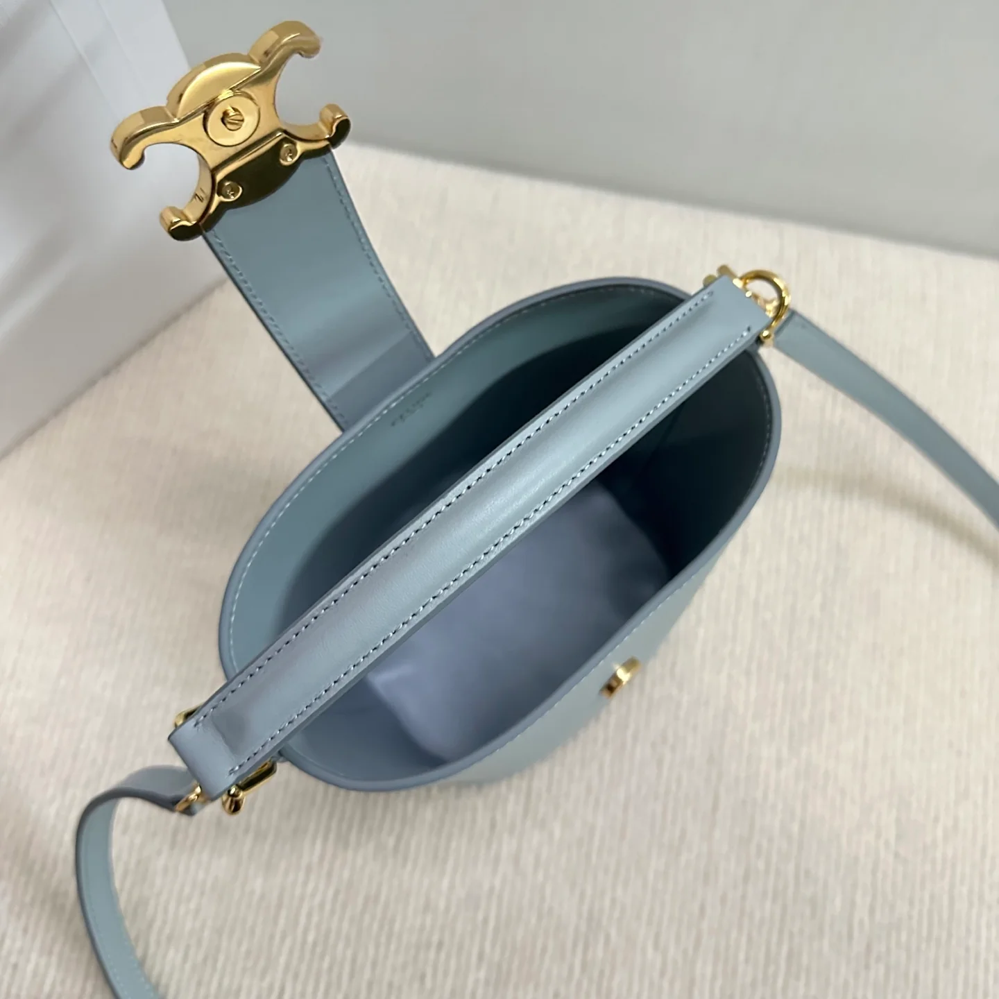 Сумка-ведро Celine Triomphe - Мини - Ледяной синий