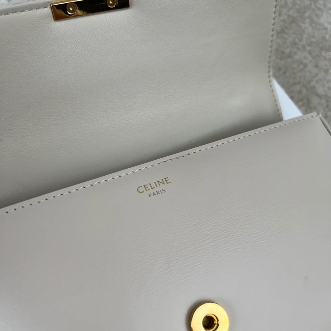 Сумка Celine Triomphe на плечо из глянцевой телячьей кожи с цепочкой - 2 шт.