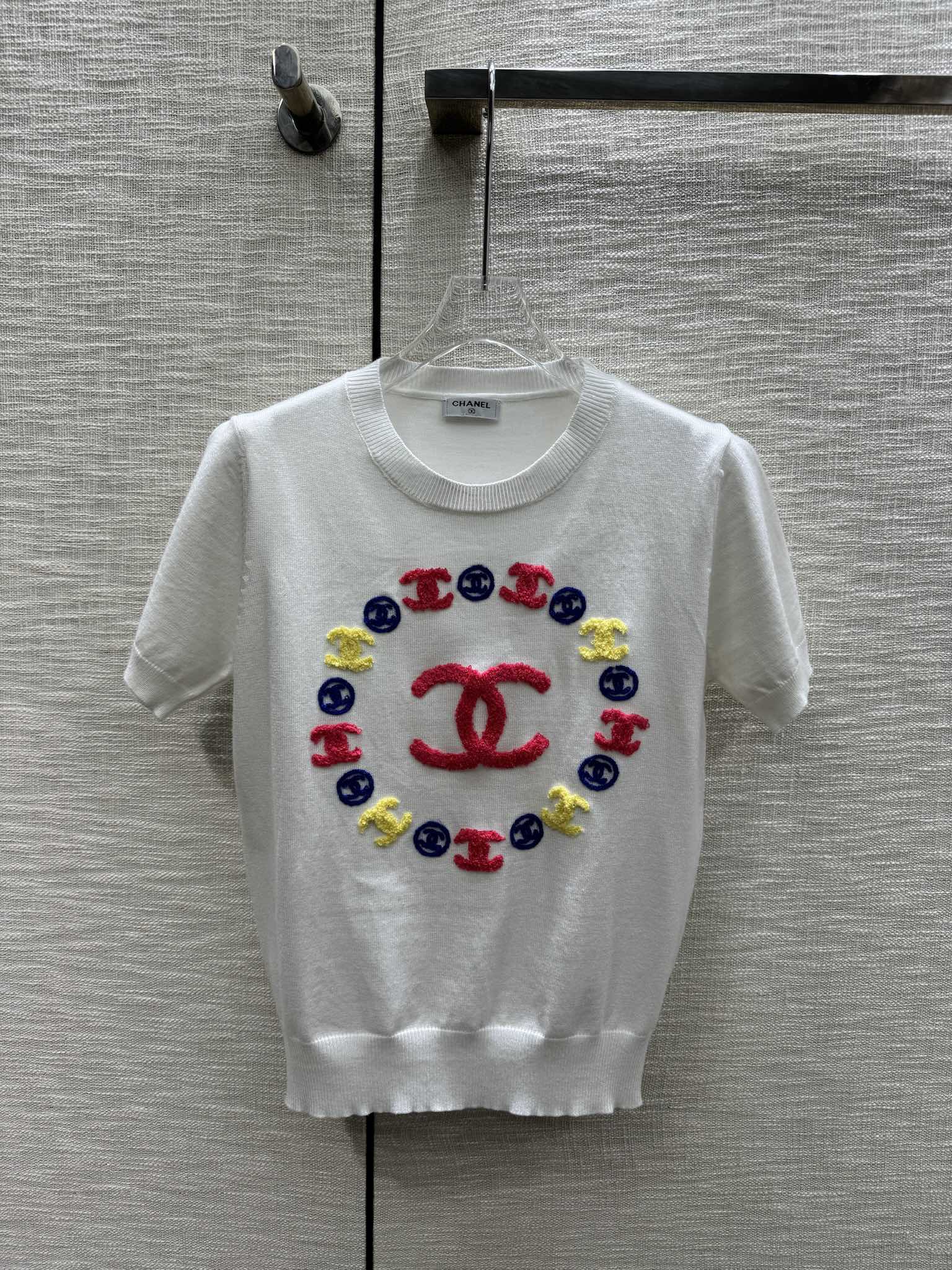 Футболка Chanel 2403 Double C Knit с коротким рукавом - белая - 1 шт.