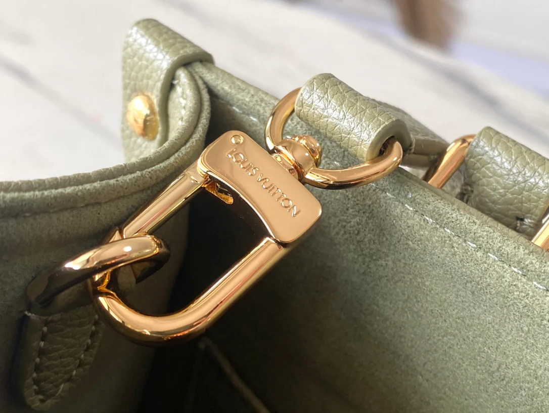 m46569-LV-onthego-grass green-small