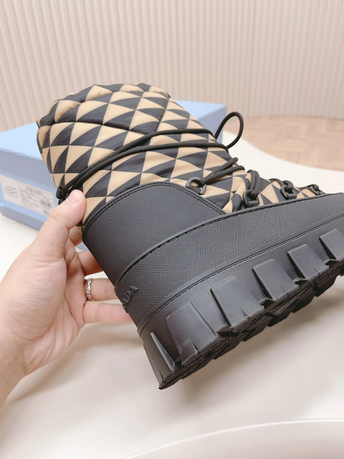 Prada 2024 Space Snow Boots - изображение из коллекции