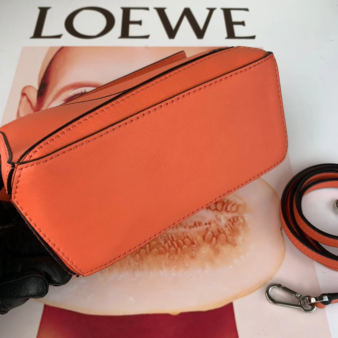 Мини-сумка Loewe Puzzle Bag из телячьей кожи - 7