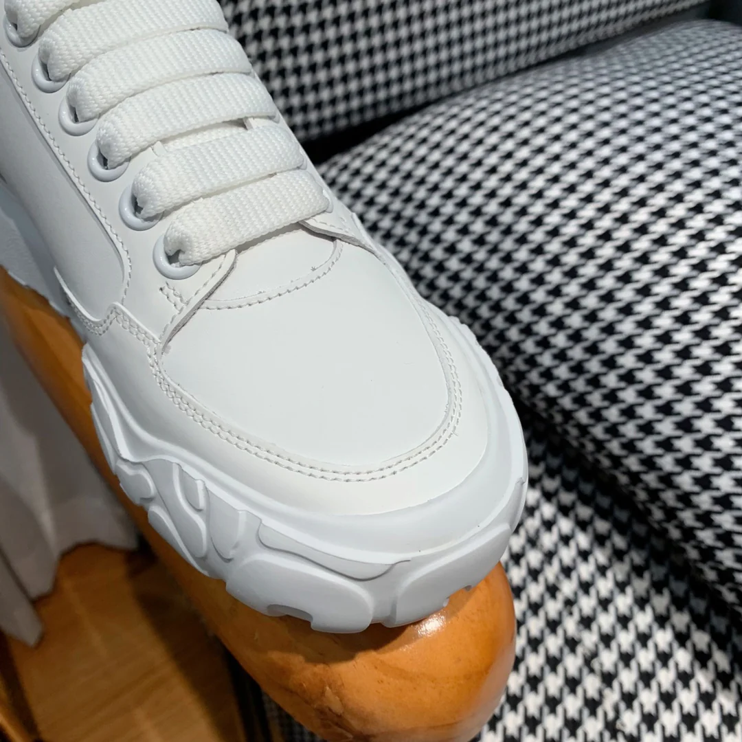 McQueen - Новые кроссовки - Кожаные White Tail