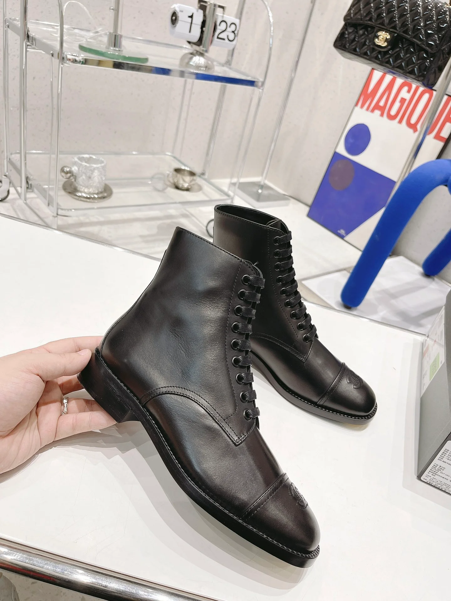 Ботинки Chanel Dr. Martens на шнуровке - Размеры 35-41