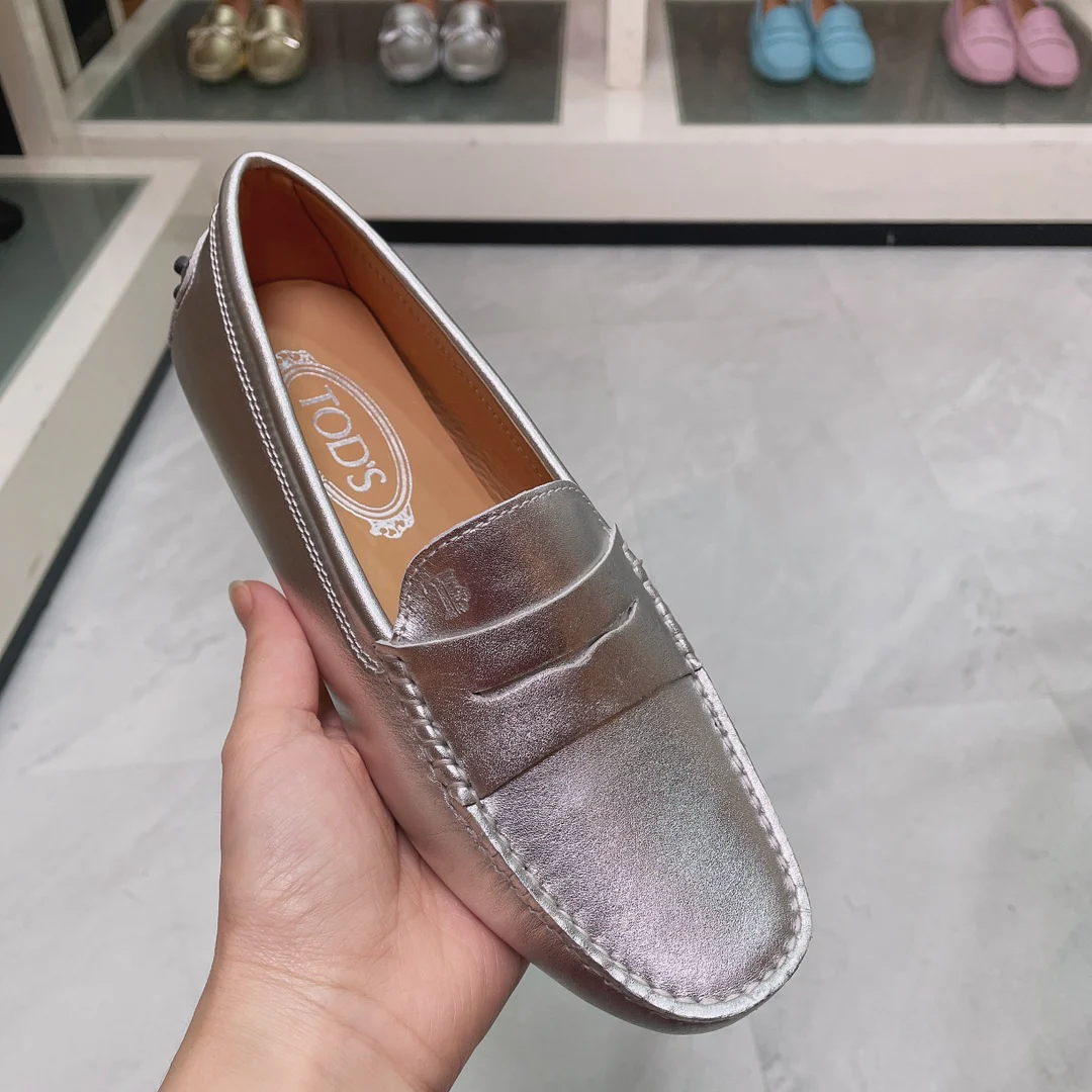 Tods - глянцевое серебро - лоферы - туфли без шнурков