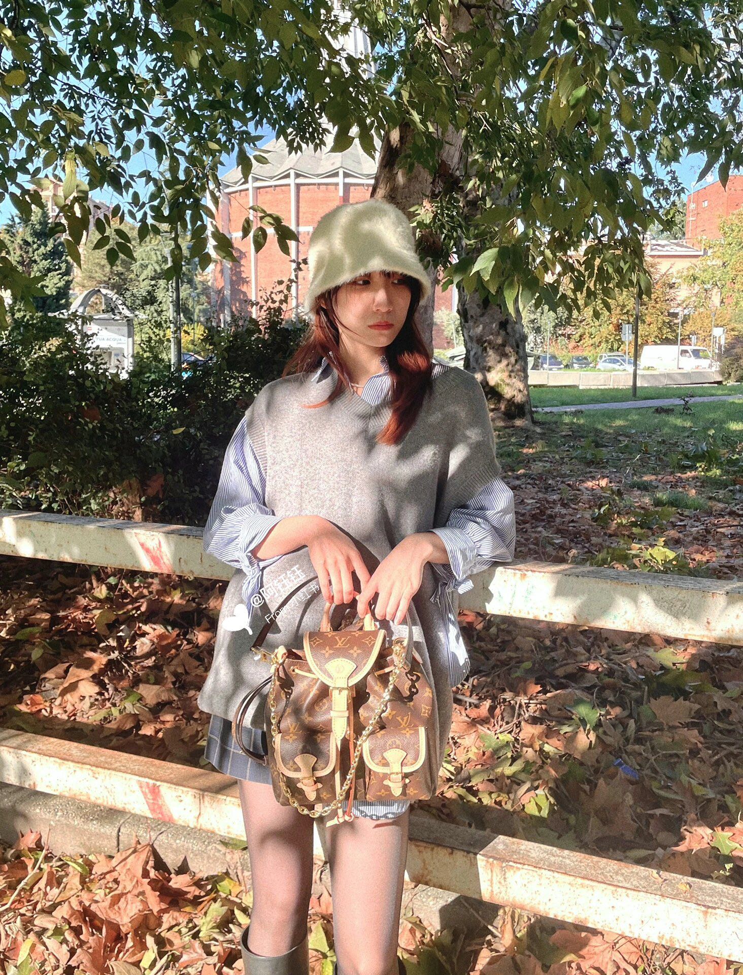 m46932-LV-excursion-pm-Backpack-Classic Monogram Canvas