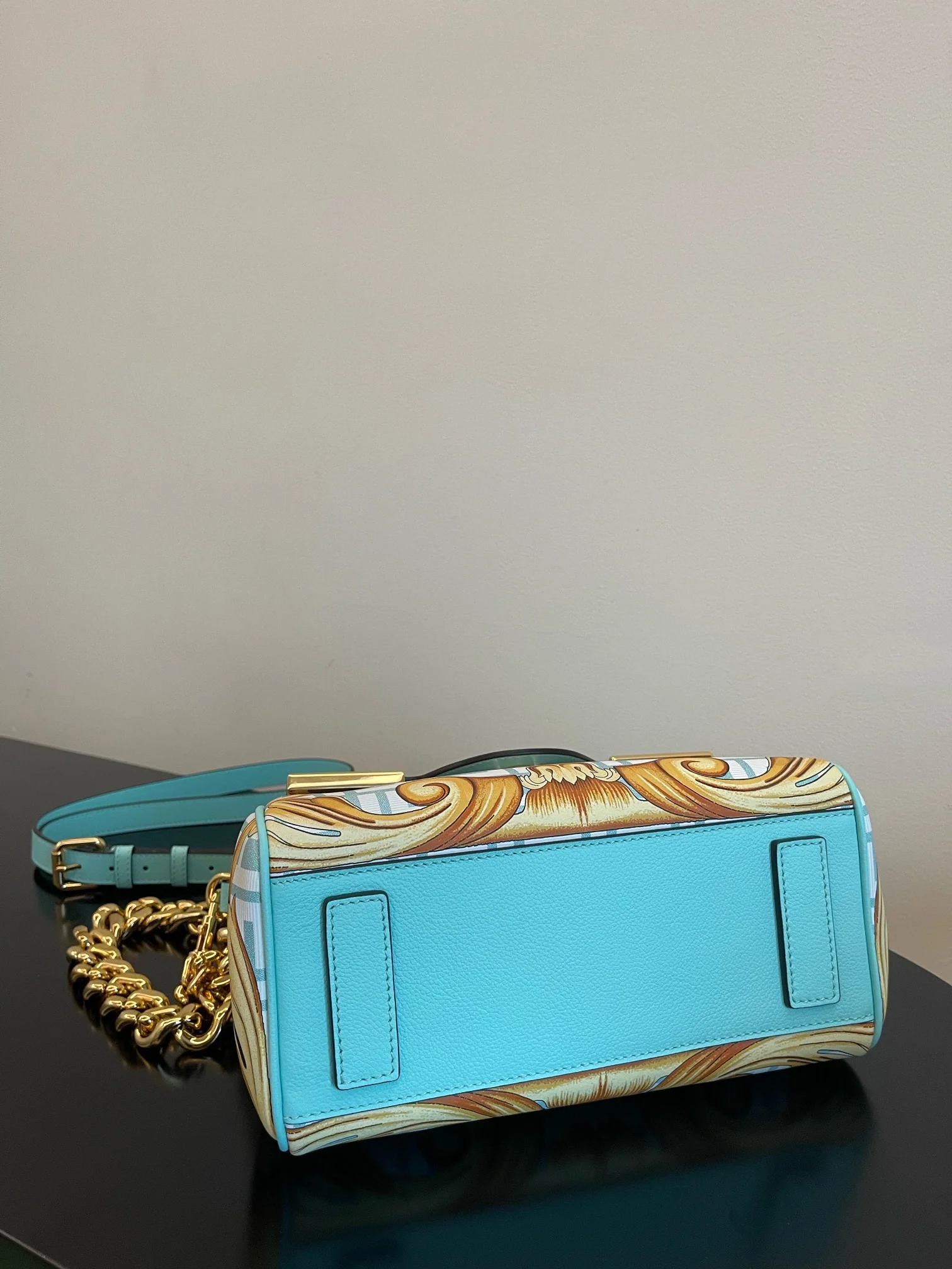 Сумка Fendi-endace - результат сотрудничества - синяя