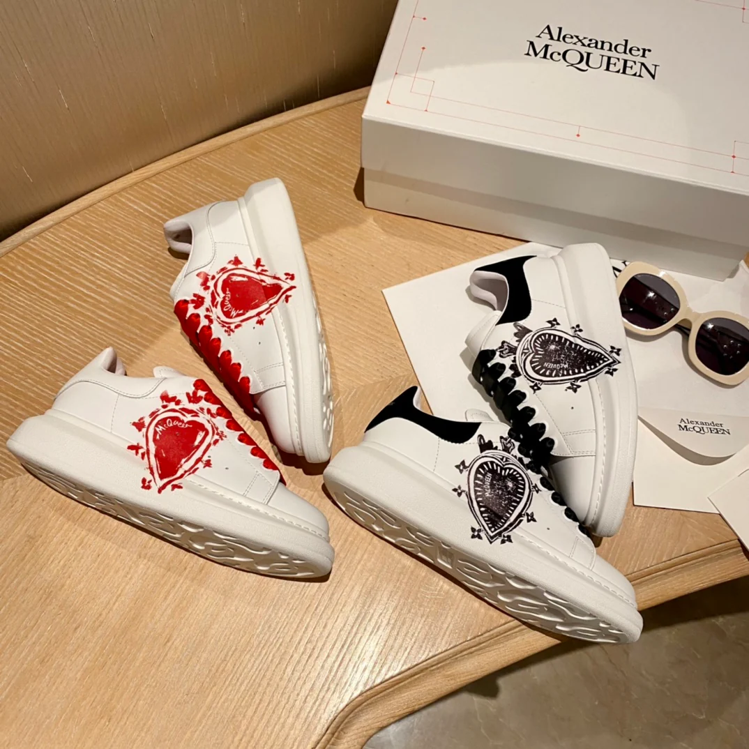 McQueen - Классические белые кроссовки - Полная коллекция