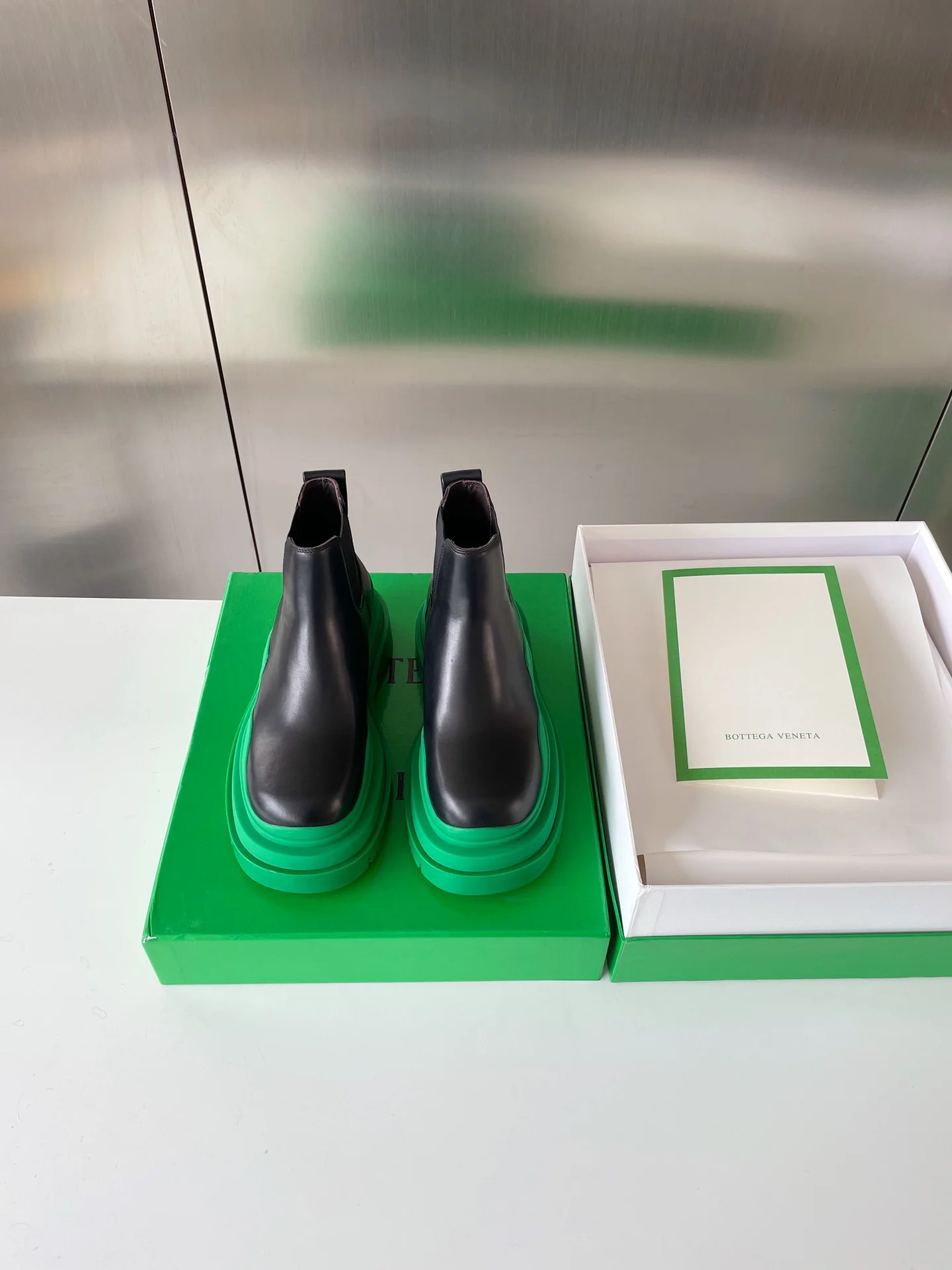 BV - Туфли Martin на платформе с зеленой подошвой