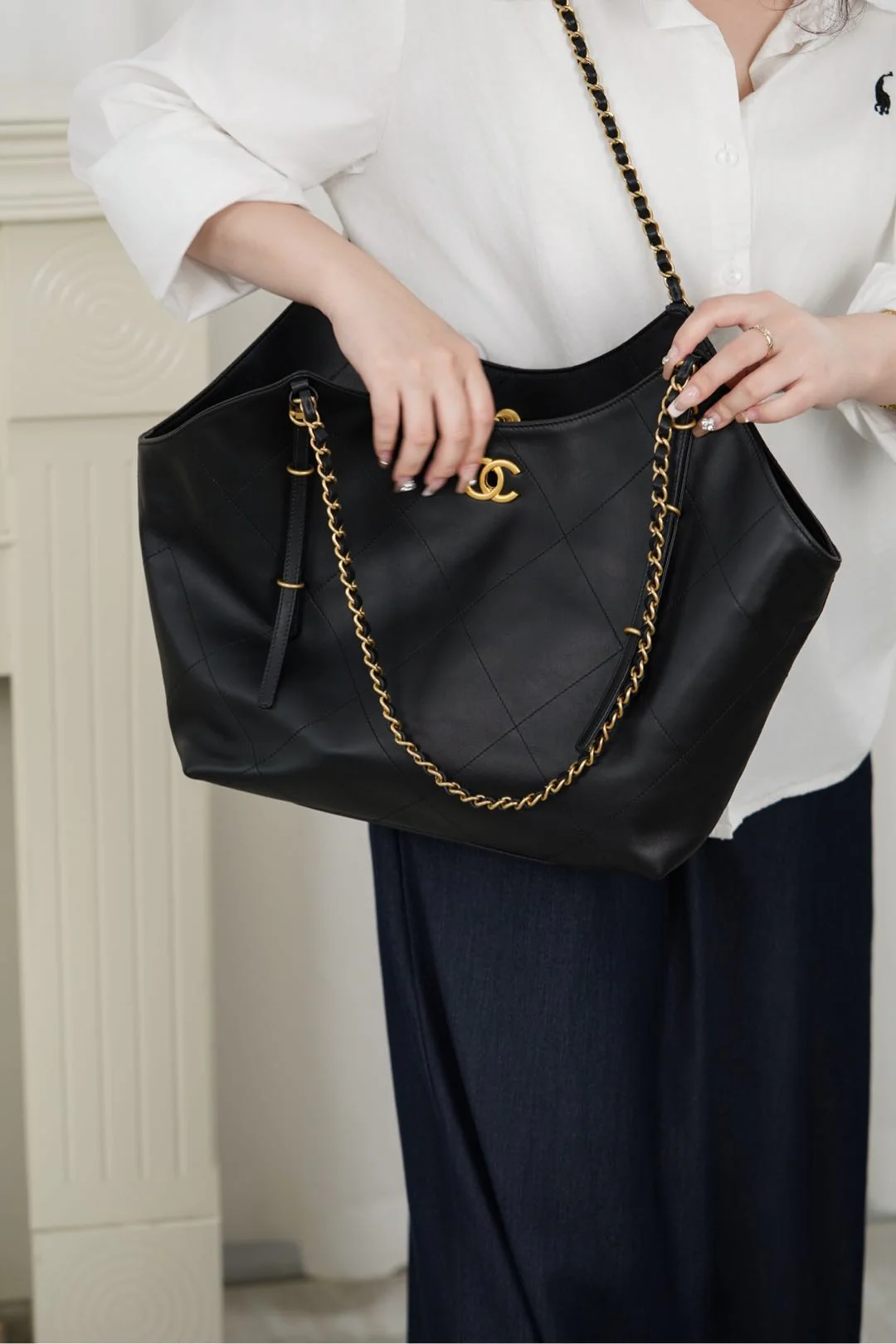 Маленькая сумка Chanel 25stote - черная