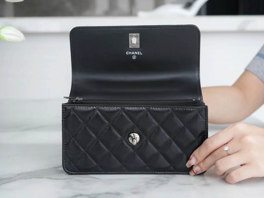 Chanel - Новая гармошка с ручками, украшенными стразами - Черная