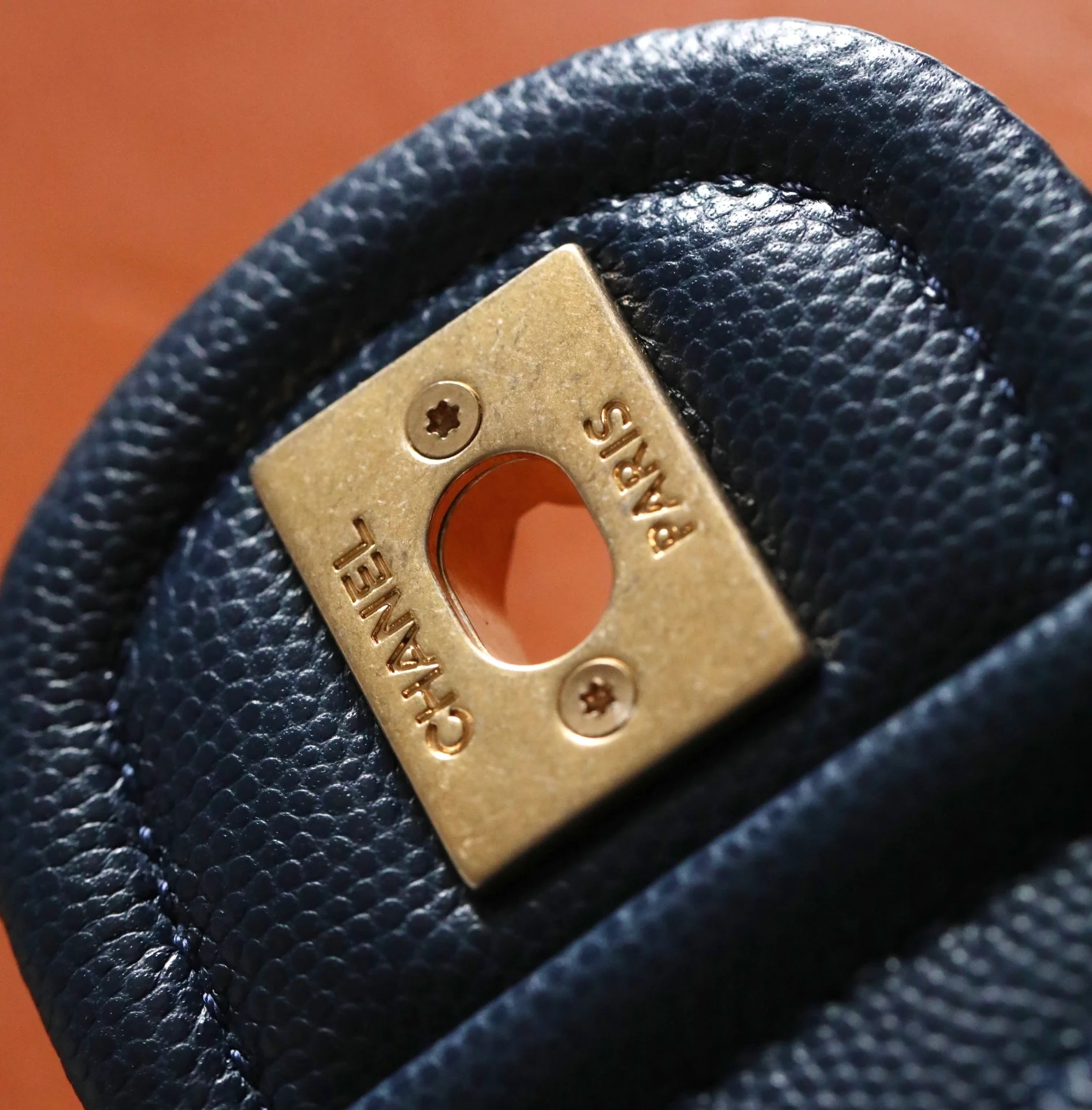 Булочка из тофу от Шанель