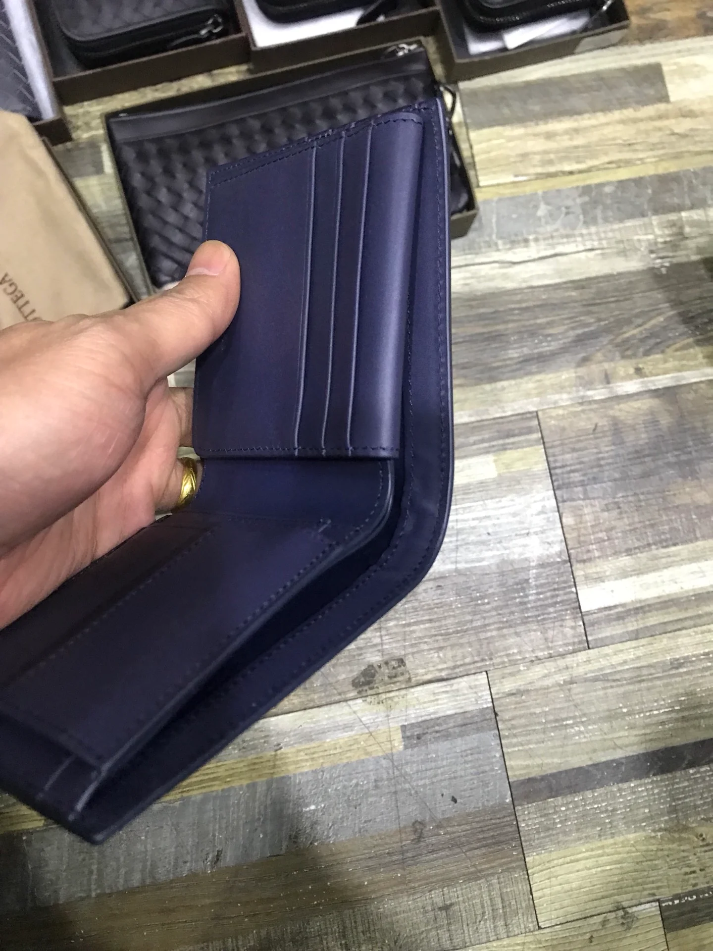 BV 短夹-意大利原厂胎牛皮