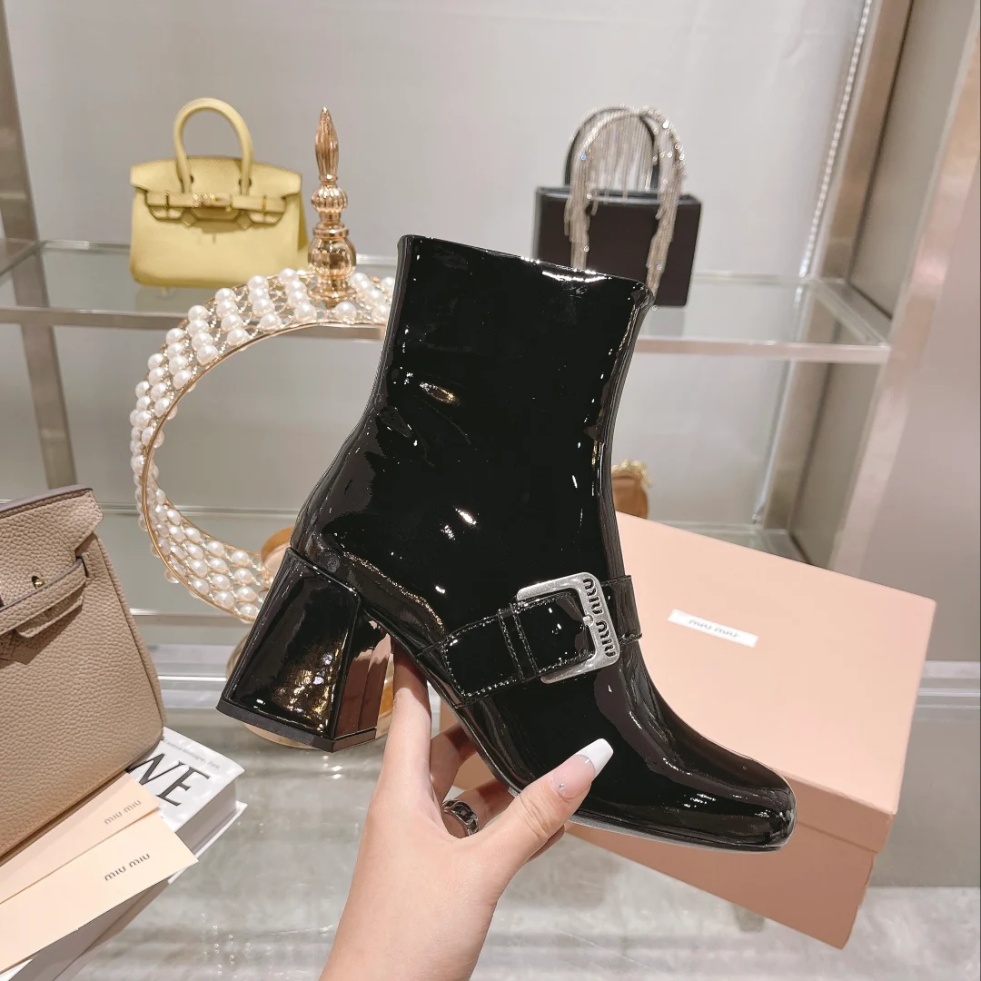 Ботильоны Miu Miu 22s с застежкой-молнией и металлической пряжкой - 1