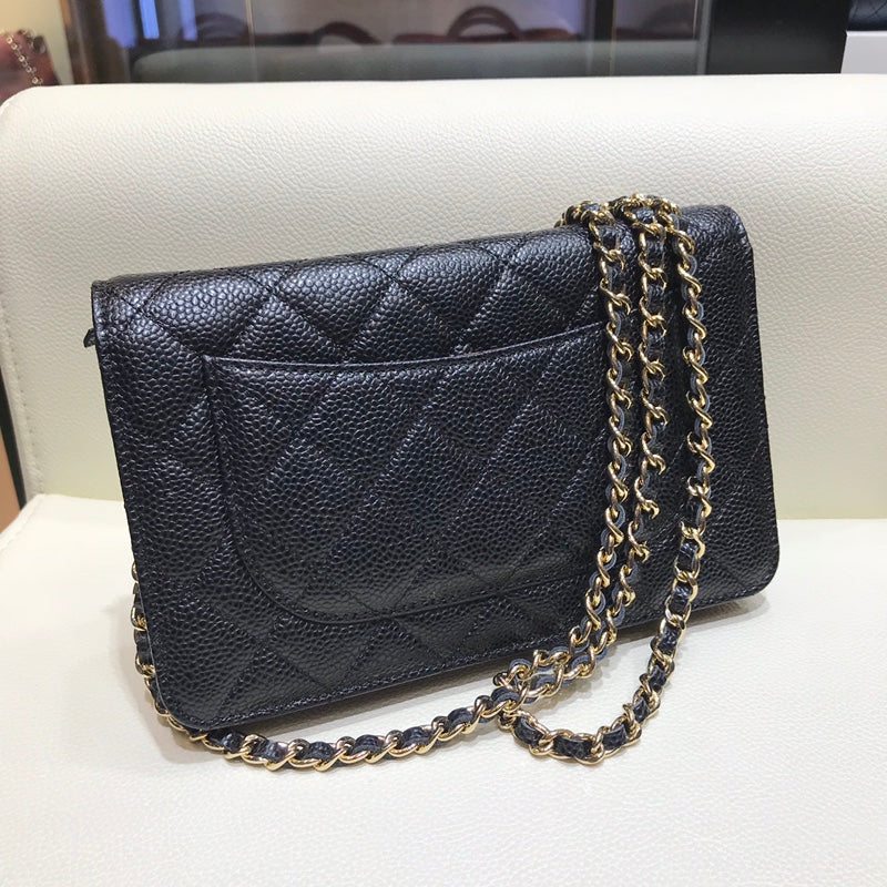 Chanel - Классическая женская одежда