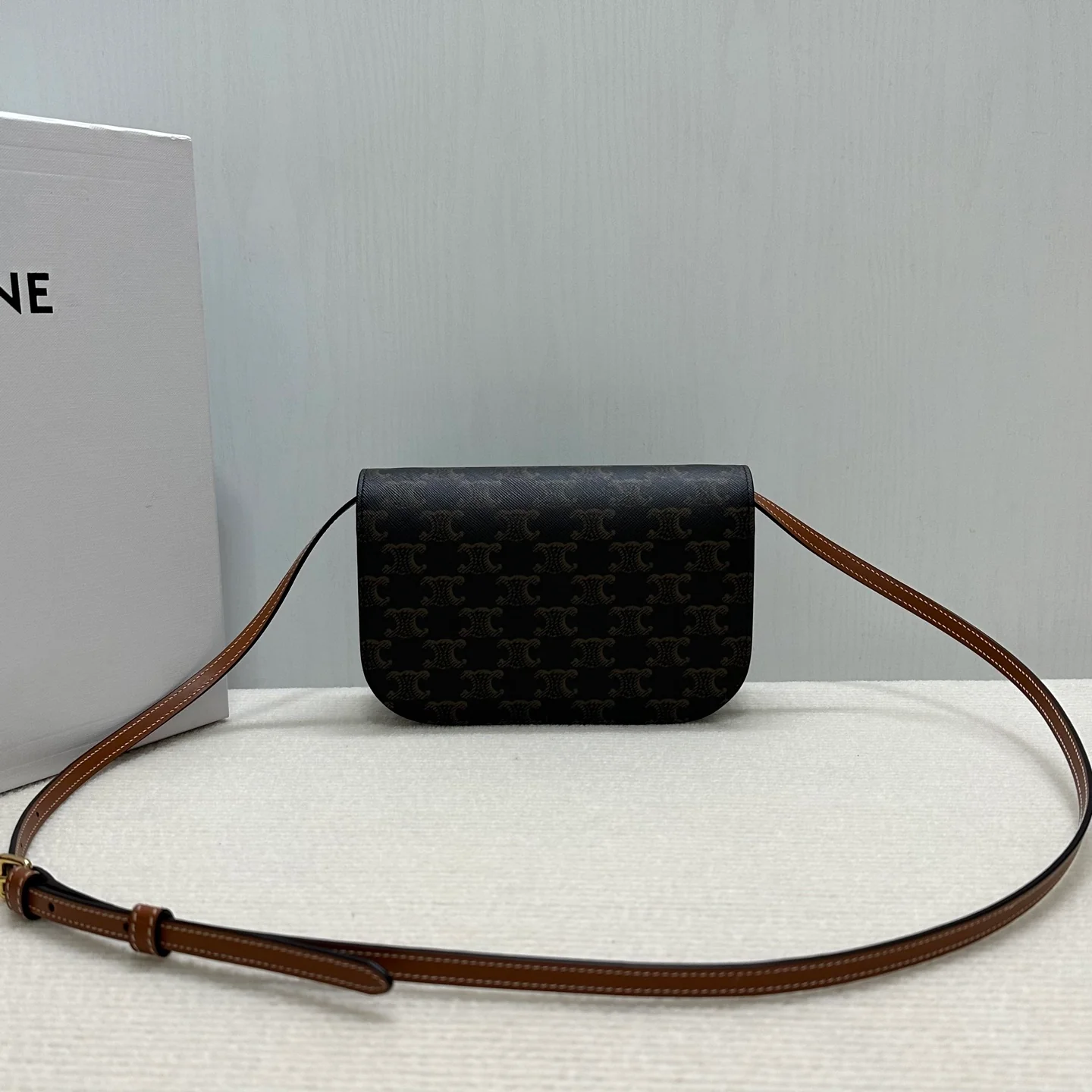 Сумка Celine Duo через плечо - коричневая с монограммой