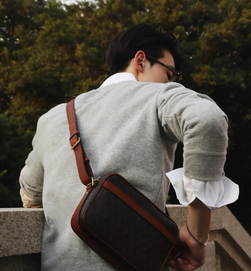 Сумка для фотоаппарата YSL Monogram - унисекс.