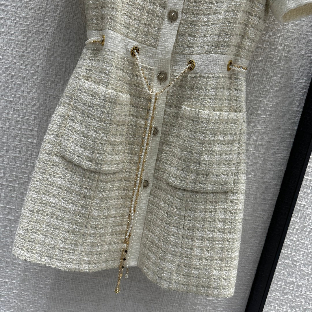 Chanel 2403 — Элегантный и изысканный жакет с двусторонним дизайном.