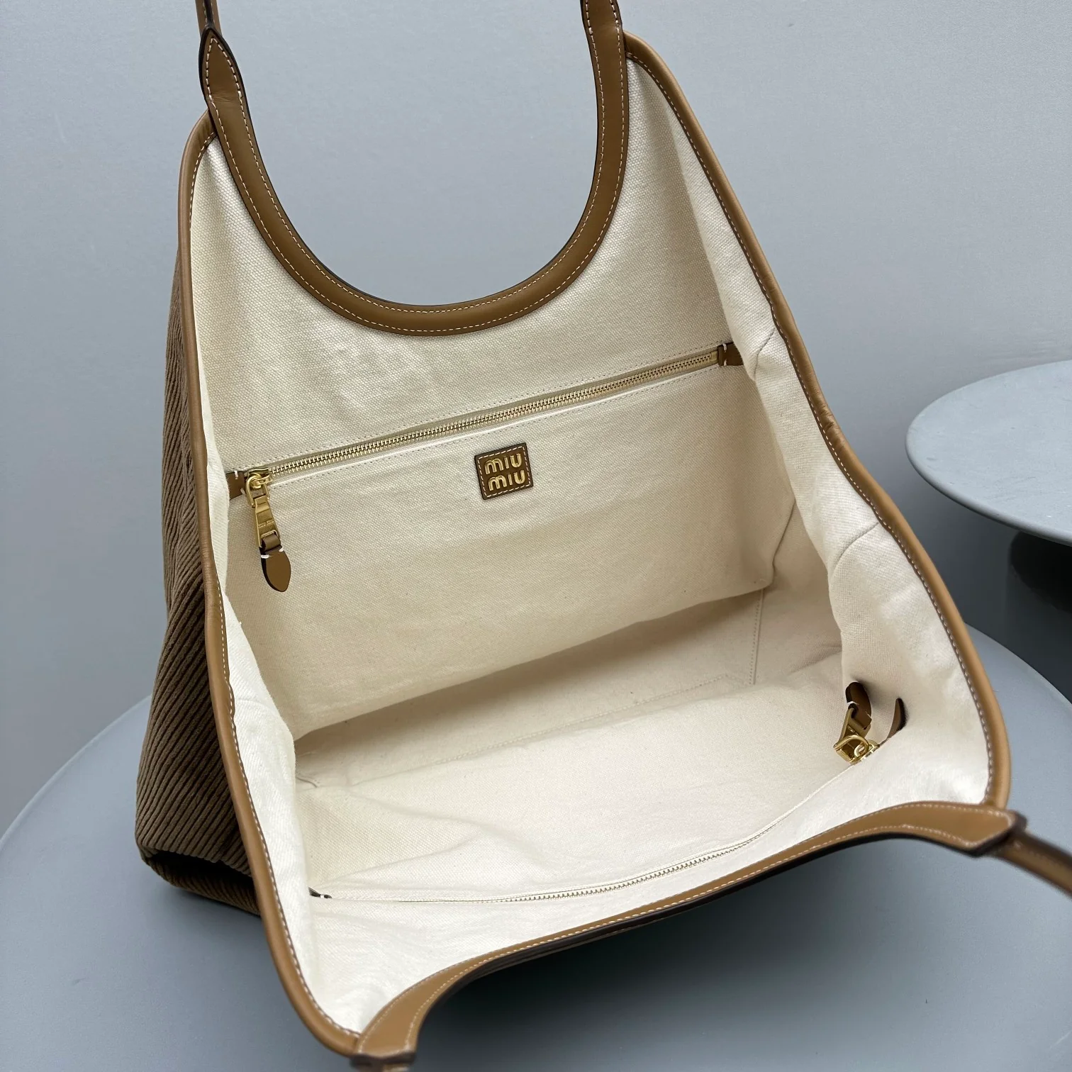 Сумка-тоут Miu Miu Ivy - Вельветовая - Коричневая