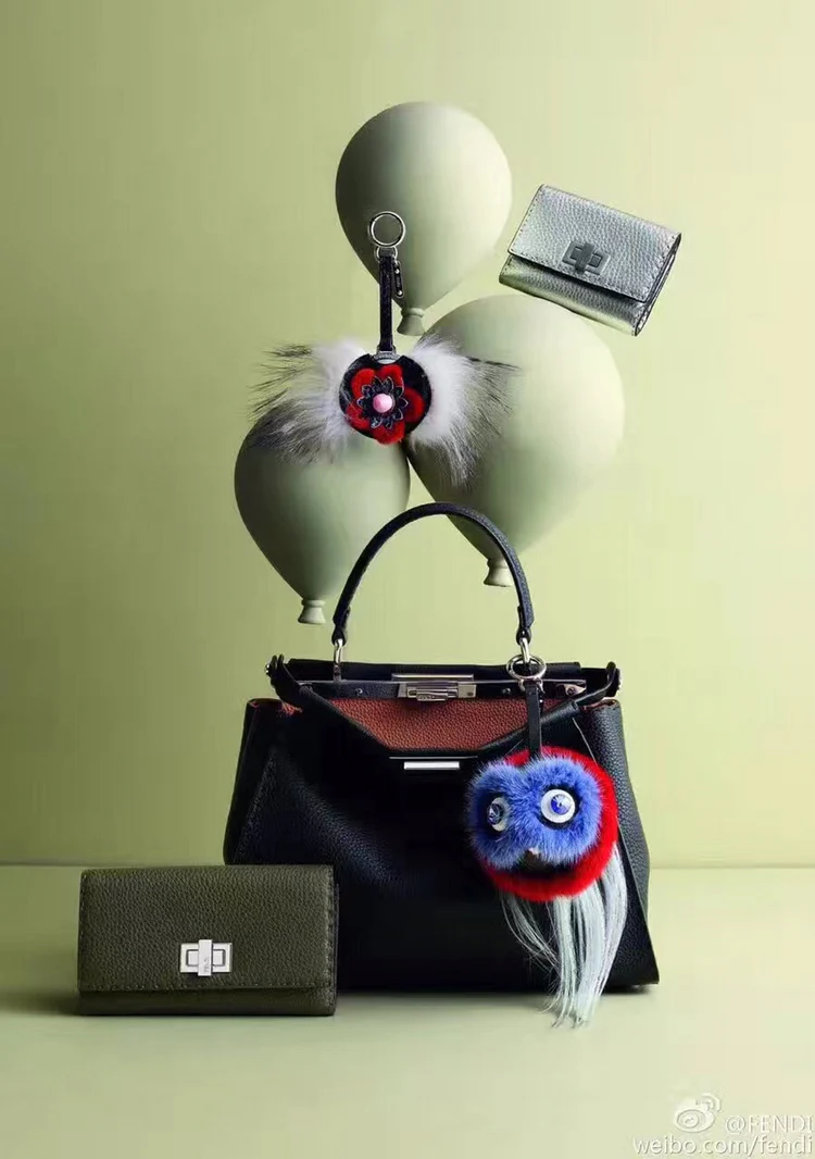 Сумка Fendi Peekaboo Medium из черной кожи - 3