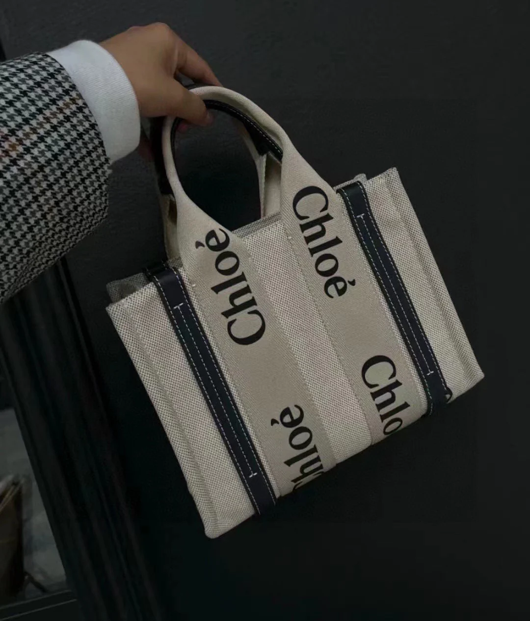 Сумка-тоут Chloe Woody - Маленькая - Черно-синяя