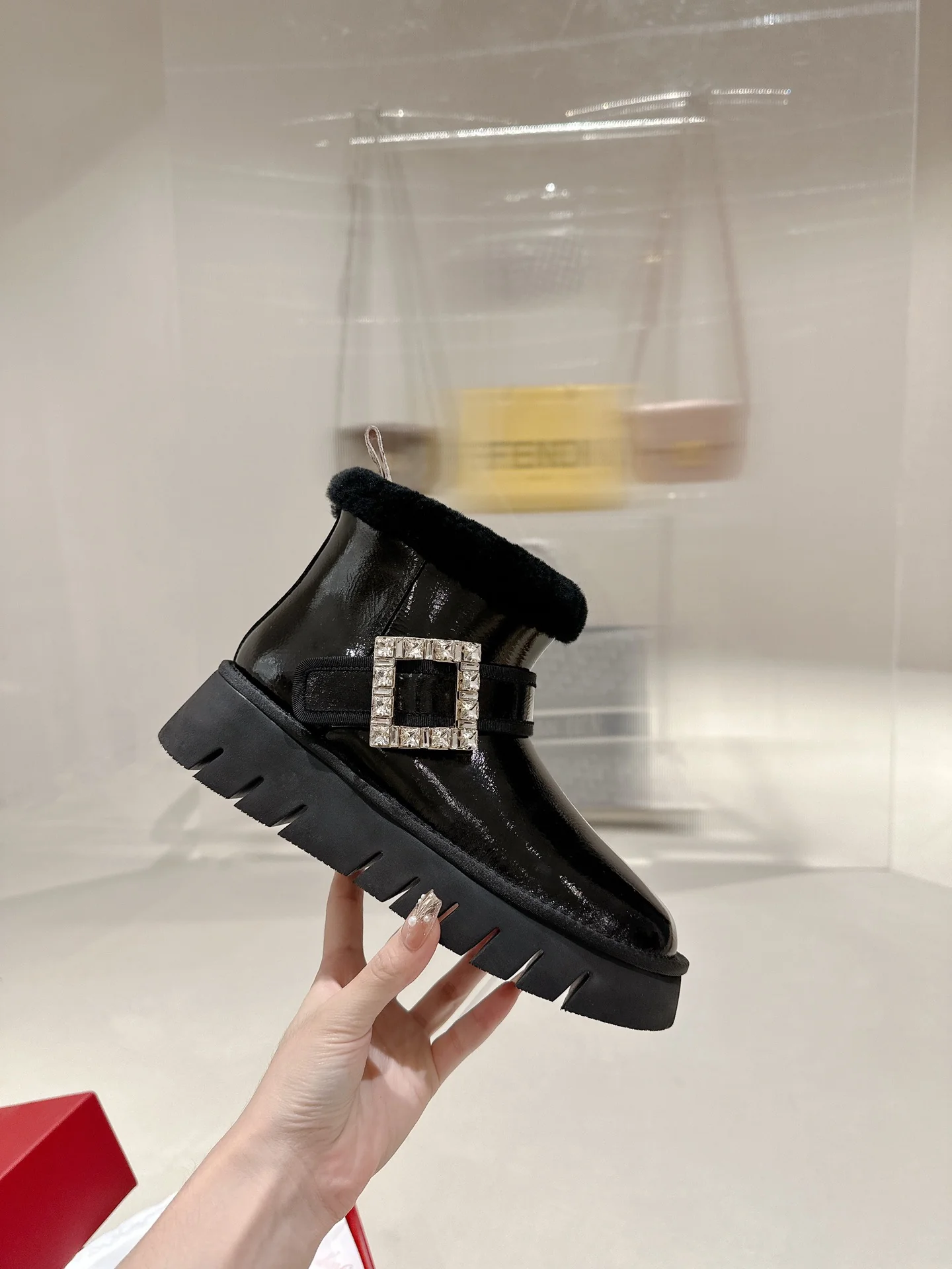 Ботильоны с квадратным носком и пряжкой - 2024 - Кожаные ботильоны - Черные