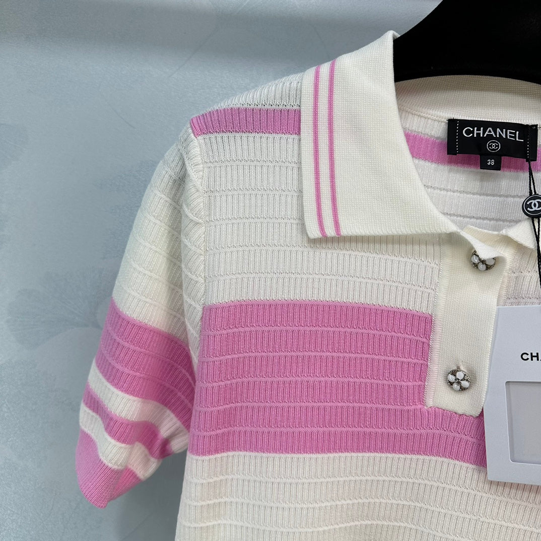 Новая коллекция Chanel Весна/Лето 2024: шерстяной топ с коротким рукавом, розовый.