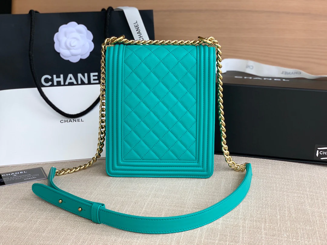 Chanel-boy-19-5-16-6cm-3