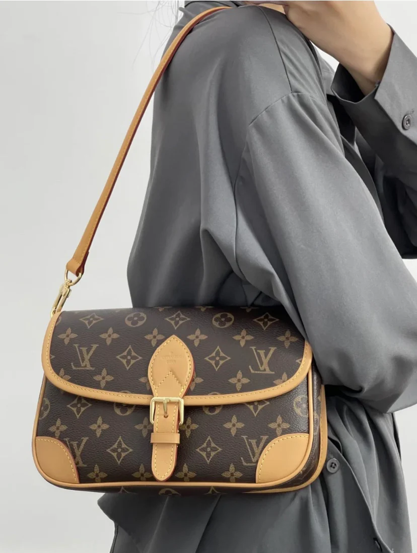 LV-m45985-diane College Большая сумка-пакет коричневого цвета