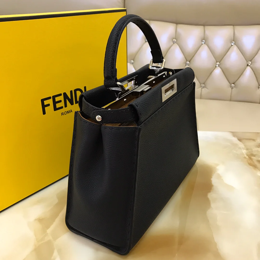 Сумка Fendi Peekaboo Medium из черной кожи - 2 шт.
