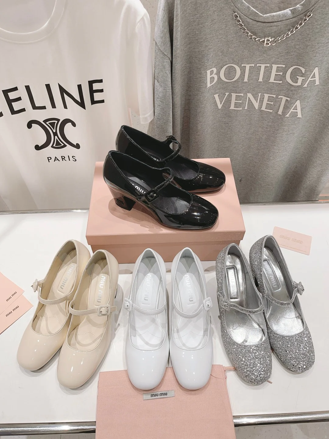 Коллекция Miu Miu 2023 года с подиума - Туфли ?Принцесса Мэри Джейн? - Черные