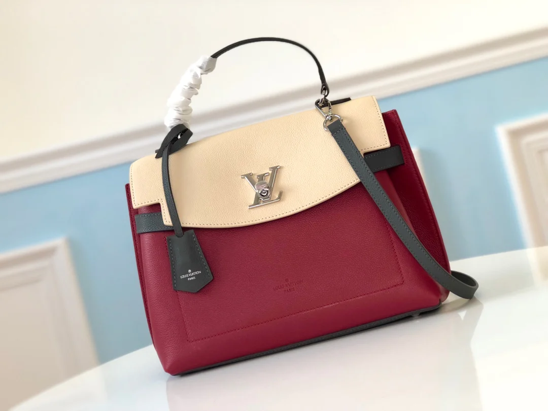 m52360-LV-lockme-ever handbag-fuchsia