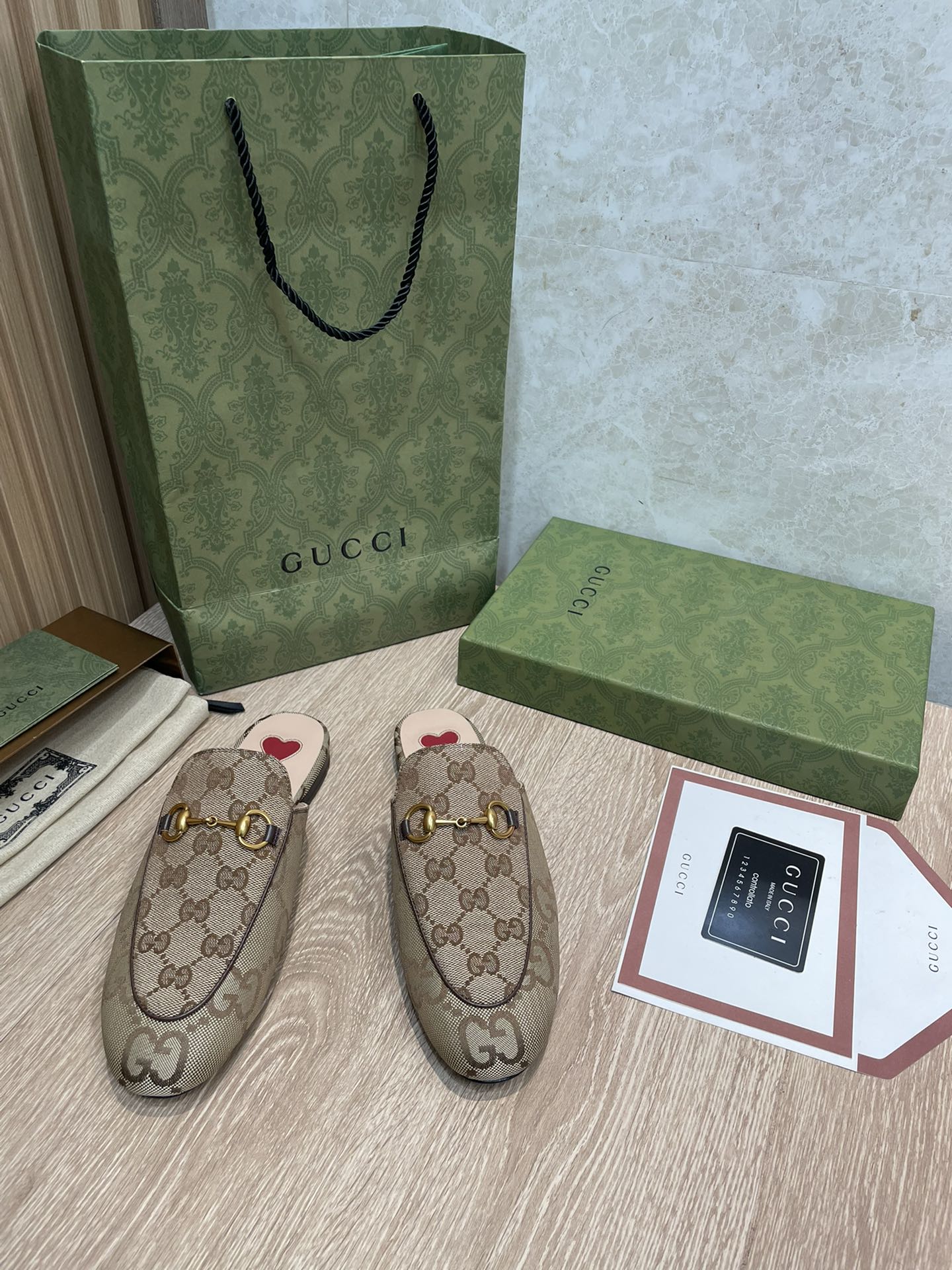 Мюли/тапочки Gucci в форме сердца